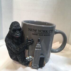 King Kong Empire State building New York City 3d souvenir coffee mug 3 3\4 tall